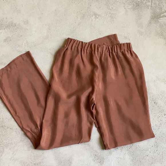 NWOT Silk pants. High waist. - Picture 5 of 5